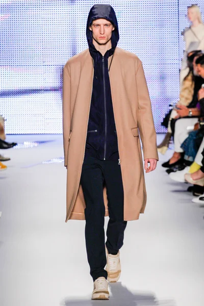 Look 43
